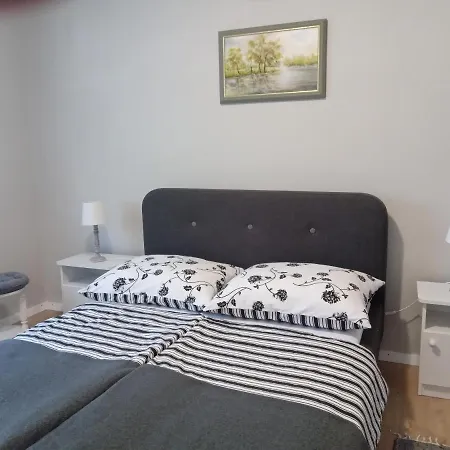 Léda Apartman * Keszthely